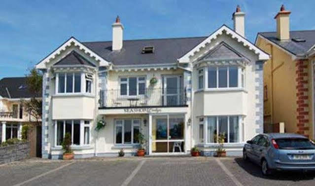 Seashore Lodge Guesthouse กัลเวย์ ภายนอก รูปภาพ
